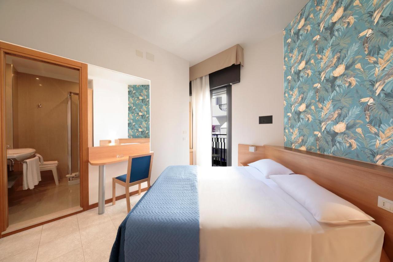 Hotel El Salvador Frontemare 3*